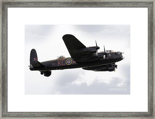 Lancaster Bomber Propeller Black and White Canvas Art Poster Print Wall Decor